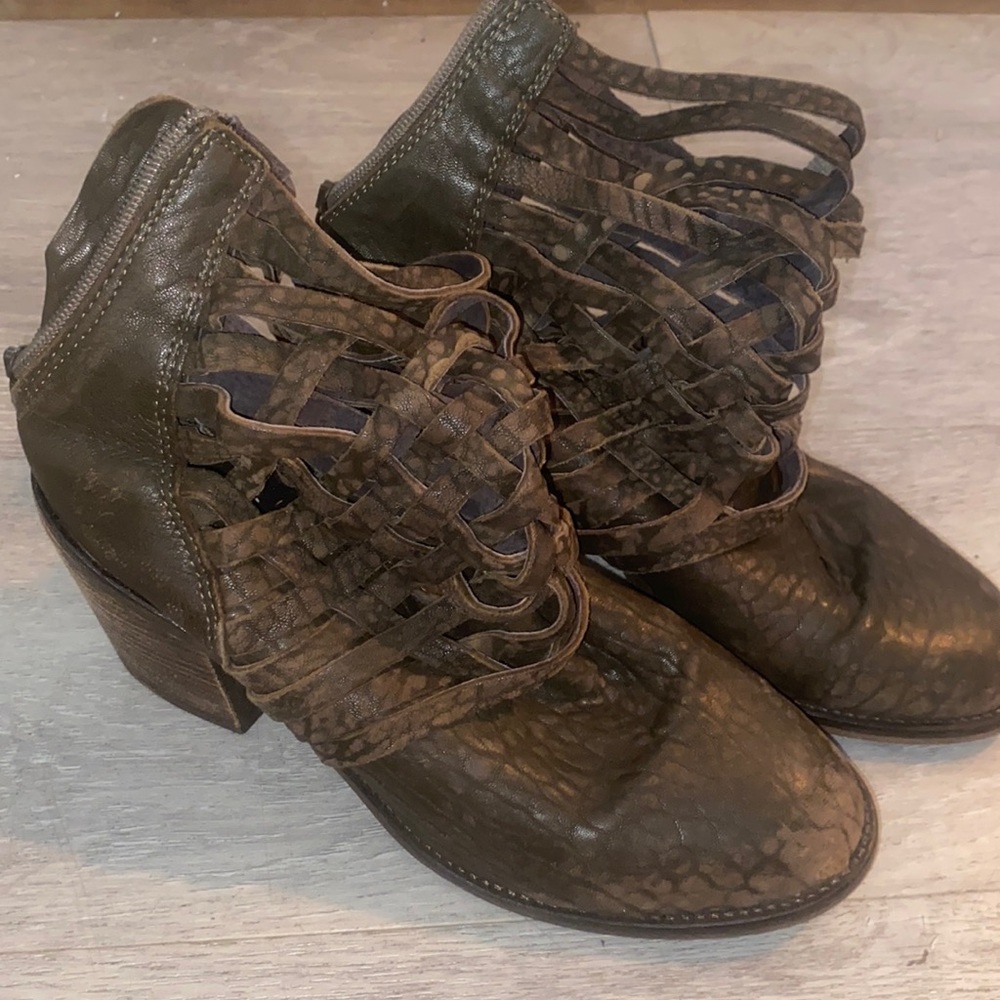 Free people Carrera leather booties